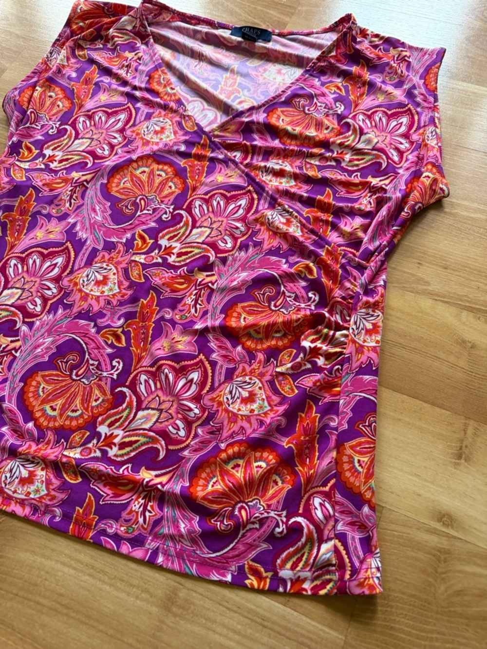 CHAPS women’s pink purple floral stop v neck great design size XL - Picture 3 of 7
